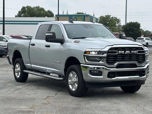 Used 2026 RAM 2500 Big Horn AWD/4WD image 1