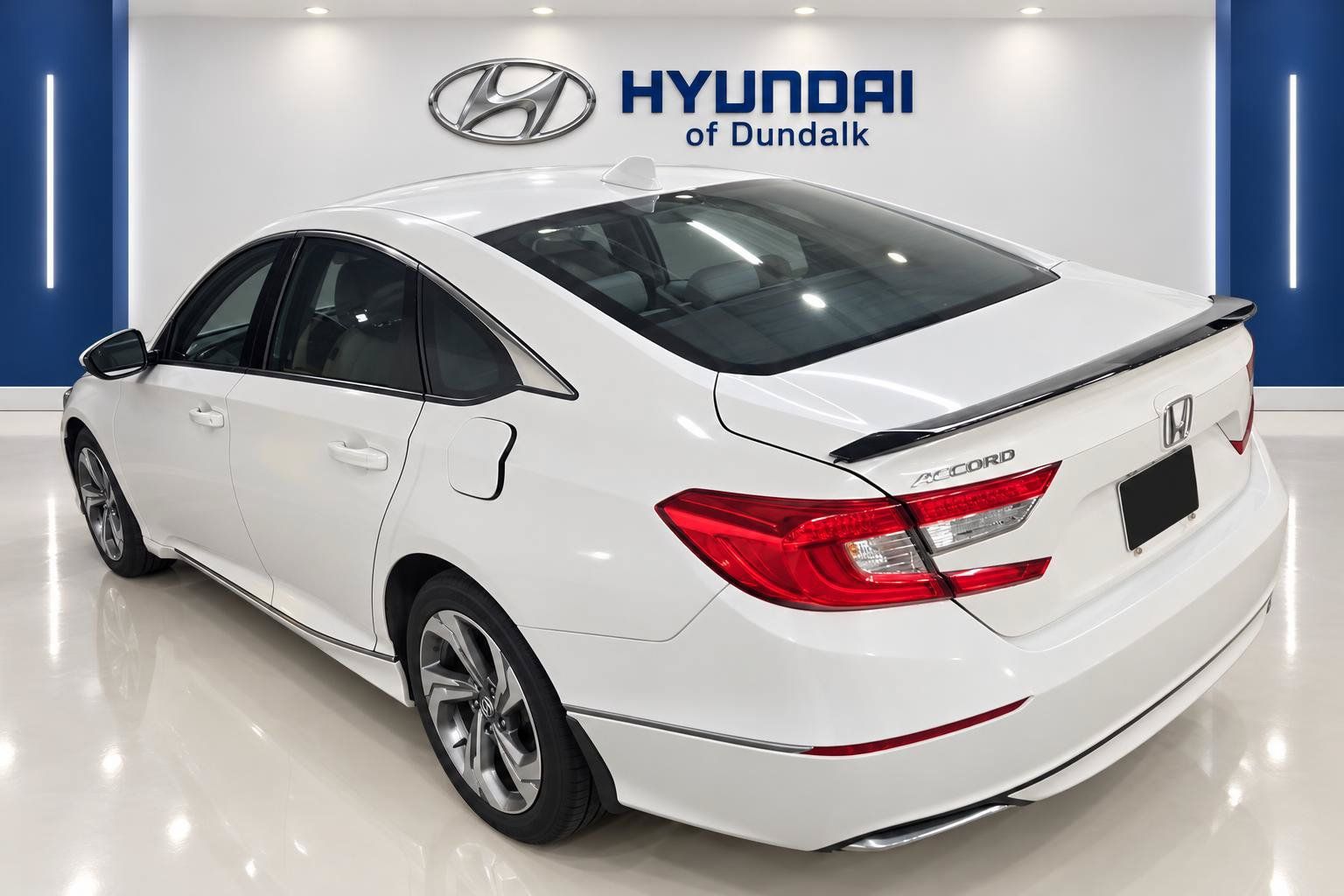 Used 2019 Honda Accord EX image 2