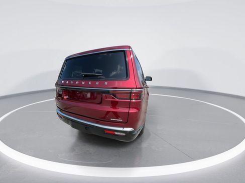 Used 2022 Jeep Wagoneer Series II w/ Convenience Group I AWD/4WD image 7