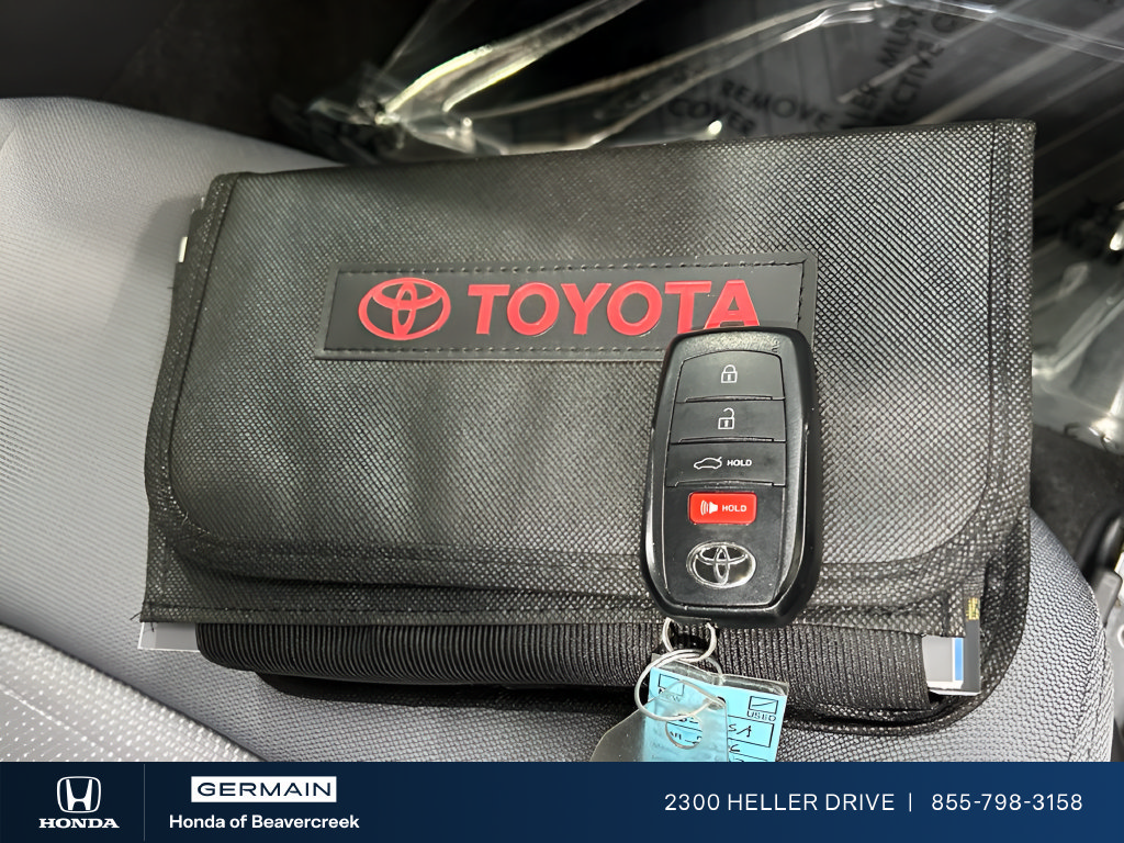 Used 2026 Toyota Corolla SE FWD image 26