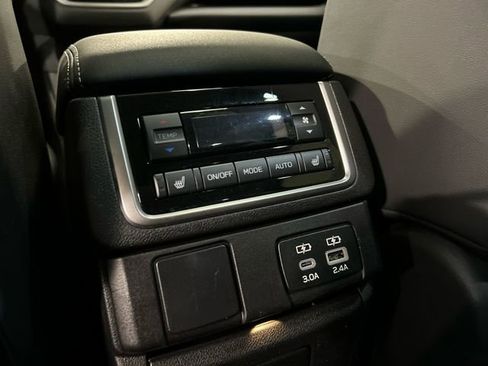 Used 2023 Subaru Ascent Limited w/ Technology Package AWD/4WD image 24