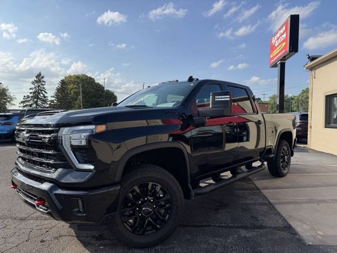 Used 2025 Chevrolet Silverado 2500 LTZ w/ Trail Boss Package AWD/4WD image 2