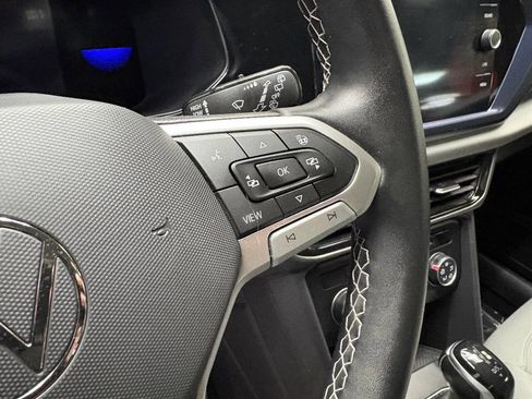 Used 2022 Volkswagen Taos SE image 21