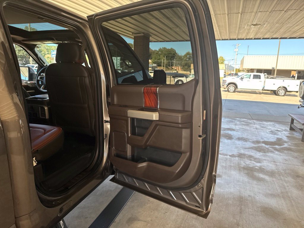 Used 2019 Ford F150 King Ranch w/ Equipment Group 601A Luxury AWD/4WD image 26