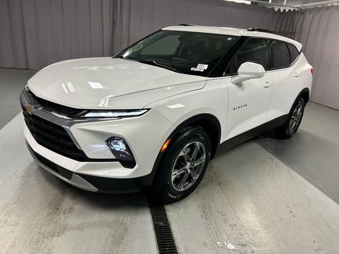 Used 2024 Chevrolet Blazer LT w/ Convenience Package image 3
