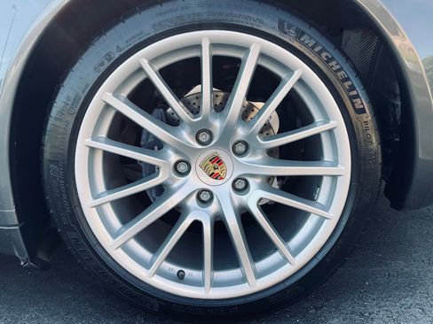 Used 2006 Porsche 911 Carrera 4 image 27