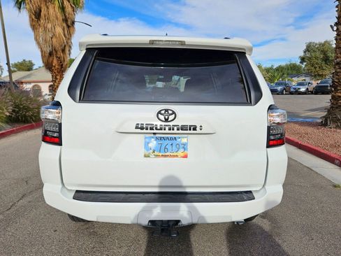 Used 2022 Toyota 4Runner SR5 image 5