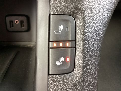 Used 2018 GMC Acadia SLT image 27