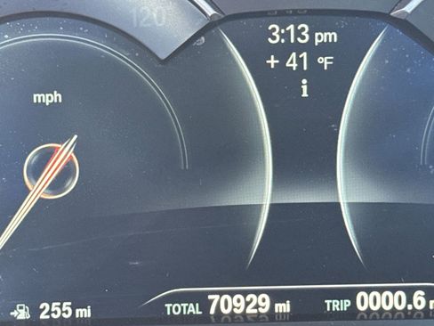 Used 2018 BMW 530i xDrive image 19