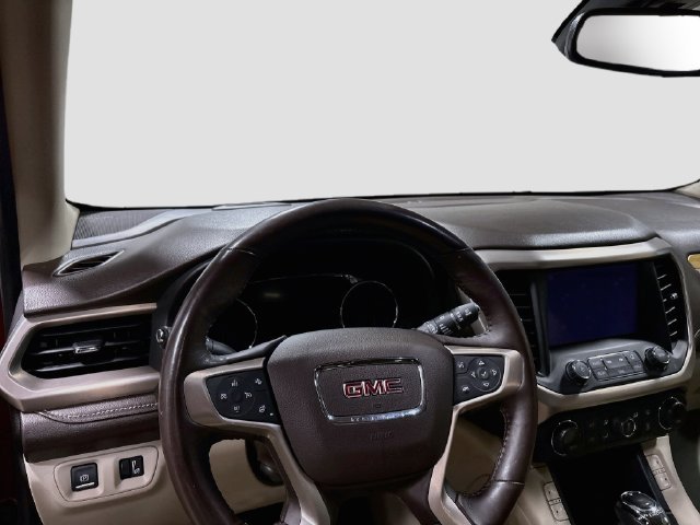 Used 2017 GMC Acadia Denali w/ Technology Package AWD/4WD image 11