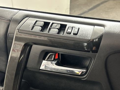 Used 2021 Toyota 4Runner TRD Off-Road AWD/4WD image 18