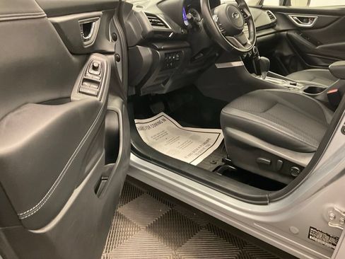 Used 2023 Subaru Forester Premium AWD/4WD image 8