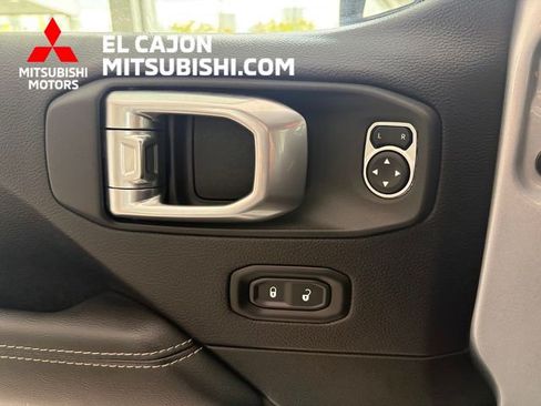Used 2023 Jeep Wrangler Unlimited Sahara w/ Cold Weather Group AWD/4WD image 16
