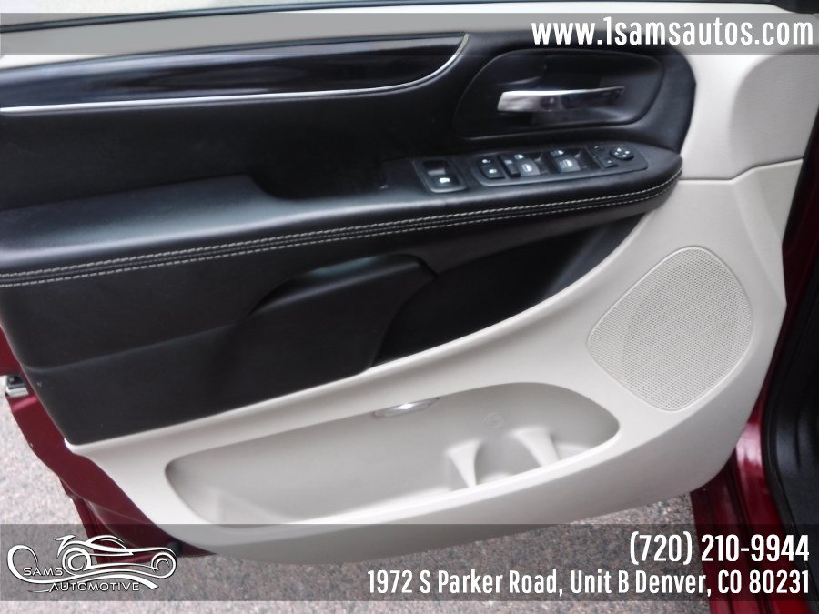 Used 2018 Dodge Grand Caravan SXT FWD image 38