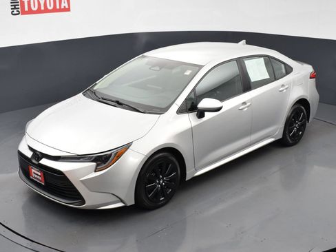 Used 2024 Toyota Corolla LE FWD image 23