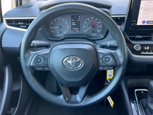 Used 2024 Toyota Corolla LE FWD image 17