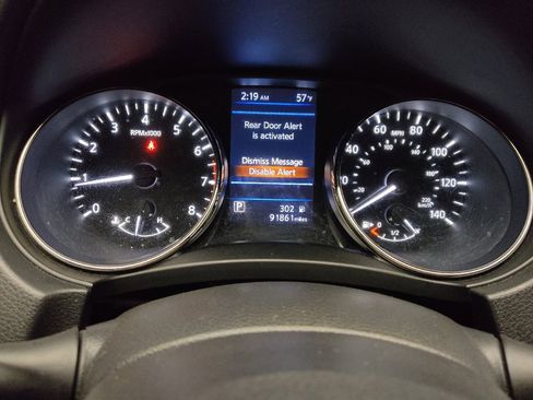 Used 2021 Nissan Rogue Sport S image 23