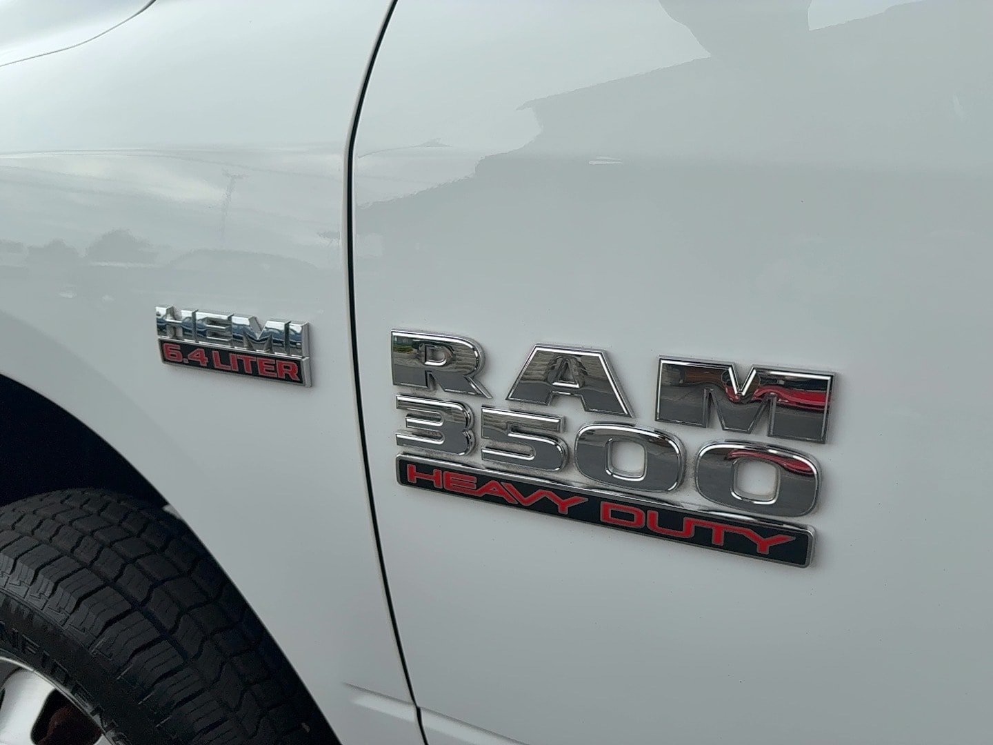 Used 2016 RAM 3500 Tradesman RWD image 11