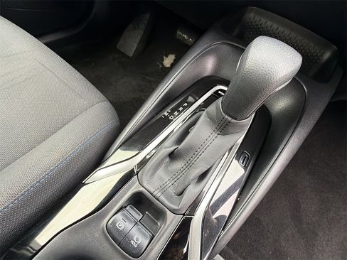 Used 2022 Toyota Corolla SE image 9