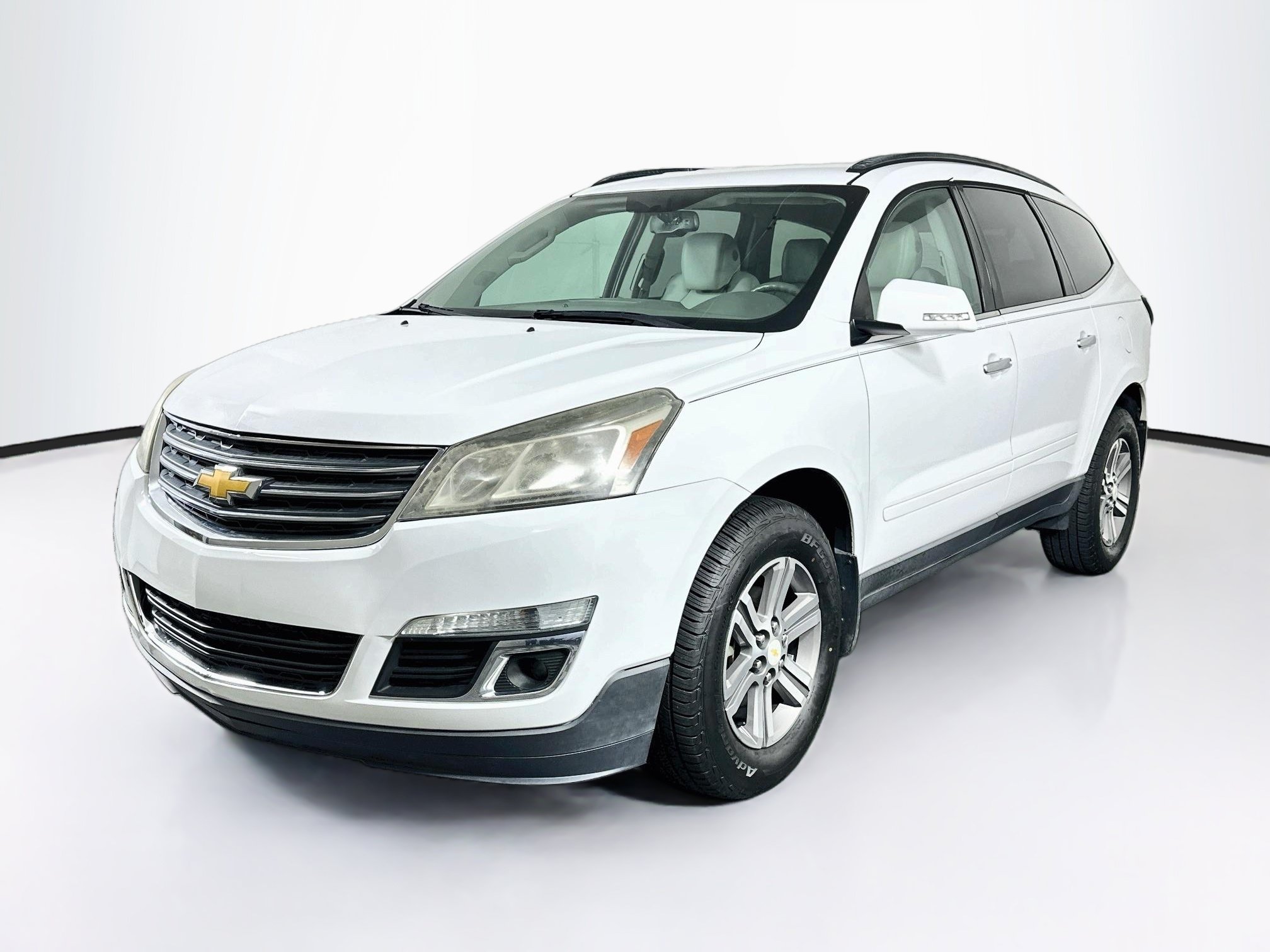 Used 2016 Chevrolet Traverse LT FWD image 3