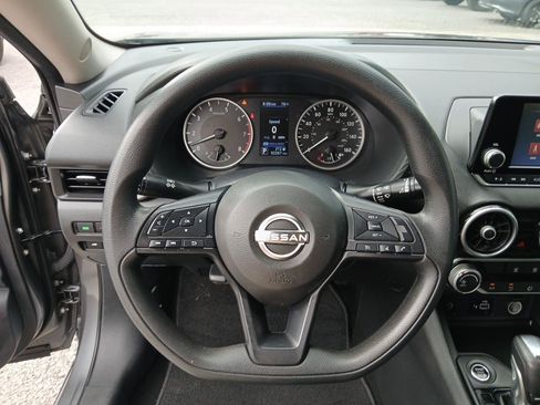 Used 2024 Nissan Sentra S FWD image 21