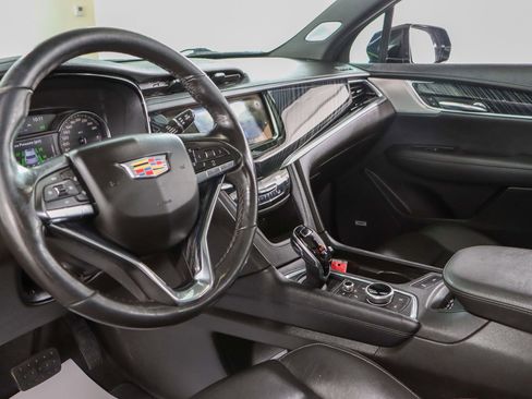 Used 2024 Cadillac XT6 Premium Luxury AWD/4WD image 23