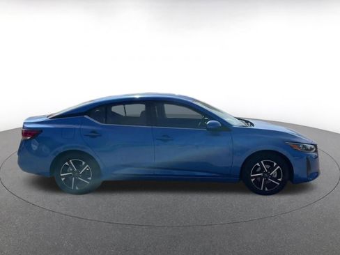 Used 2025 Nissan Sentra SV image 16
