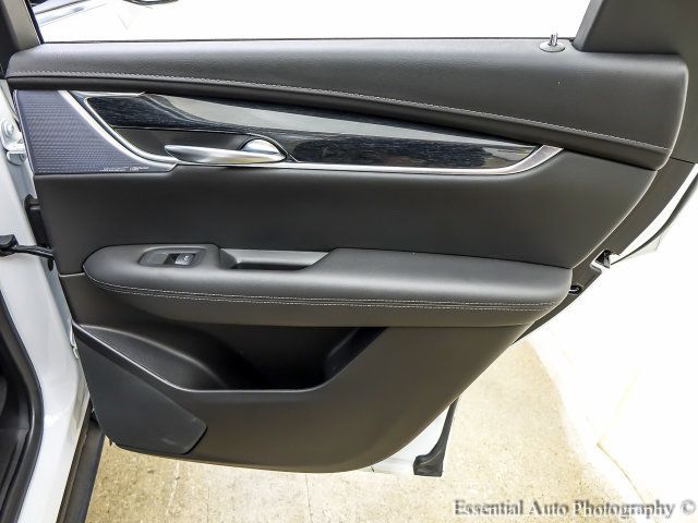 Certified 2024 Cadillac XT5 Premium Luxury w/ LPO, Floor Liner Package AWD/4WD image 24