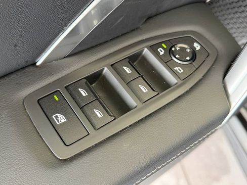 Certified 2025 BMW X1 xDrive28i image 16