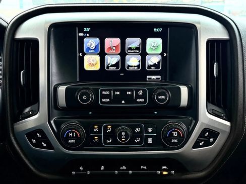 Used 2018 GMC Sierra 1500 SLT image 23