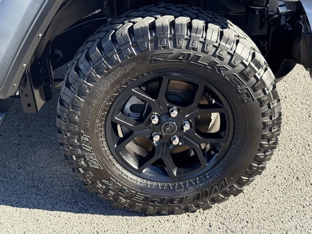 Used 2024 Jeep Wrangler Unlimited Sport AWD/4WD image 9