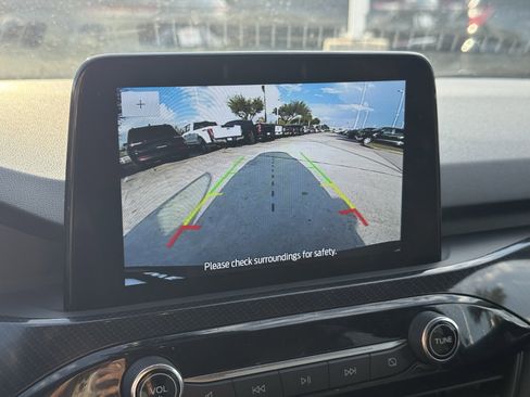 Used 2025 Ford Escape ST-Line image 21