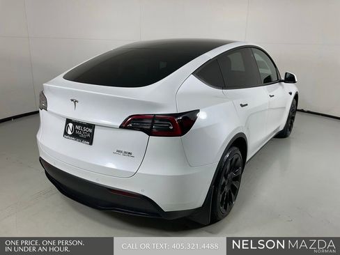 Used 2022 Tesla Model Y Long Range image 6