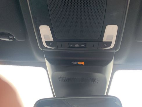 Used 2024 Honda HR-V Sport image 25