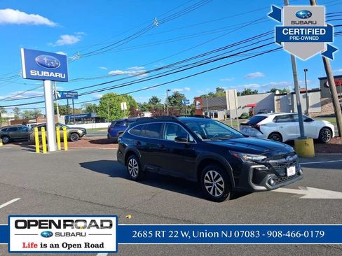 Used 2025 Subaru Outback Premium AWD/4WD image 2