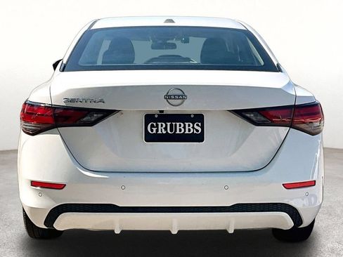 Used 2025 Nissan Sentra SV FWD image 5