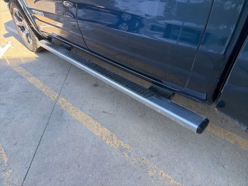 Used 2021 RAM 1500 Laramie image 11