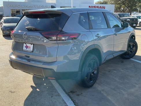 New 2026 Nissan Rogue SV image 5