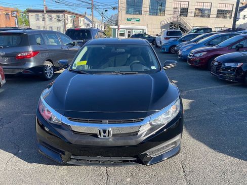 Used 2018 Honda Civic LX image 2