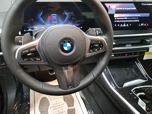 New 2026 BMW X5 xDrive40i w/ M Sport Package AWD/4WD image 18