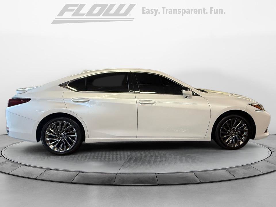 Used 2025 Lexus ES 300h w/ Technology Package FWD image 10