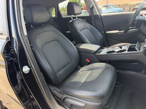Used 2023 Hyundai Kona Limited FWD image 24