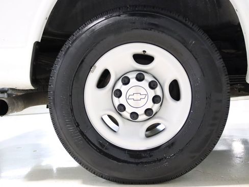 Used 2019 Chevrolet Express 3500 w/ Driver Convenience Package RWD image 69