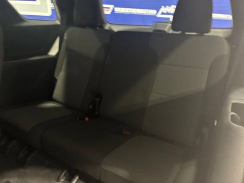 Used 2023 Chevrolet Traverse LT AWD/4WD image 35