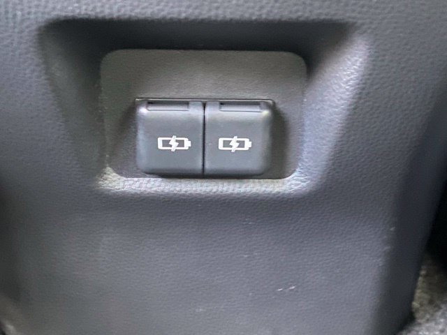 Certified 2025 Toyota RAV4 XLE Premium w/ Weather Package AWD/4WD image 30