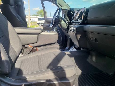Used 2022 Chevrolet Silverado 1500 LT AWD/4WD image 20