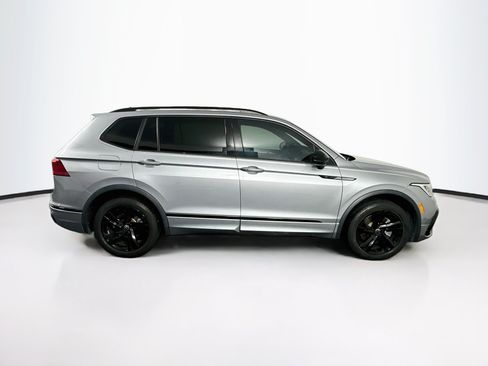 Used 2023 Volkswagen Tiguan SE R-Line FWD image 10