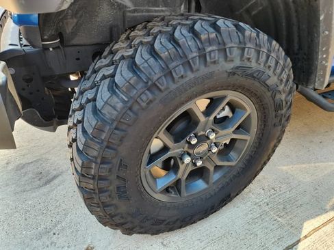 Used 2025 Jeep Wrangler Unlimited Sport AWD/4WD image 8
