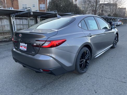 New 2026 Toyota Camry SE image 4