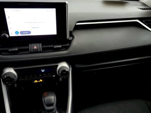 Certified 2025 Toyota RAV4 XLE AWD/4WD image 29